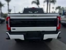 Ford Super Duty F-350 SRW Platinum 4WD Crew Cab 6.75' Box 2026