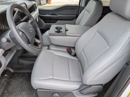 Ford Super Duty F-350 SRW XL 4WD Crew Cab 8' Box 2026