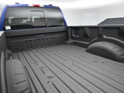 Ford Super Duty F-350 SRW XLT 4WD Crew Cab 8' Box 2026