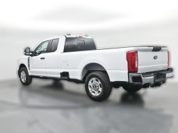 Ford Super Duty F-350 SRW XLT 2WD SuperCab 8' Box 2026