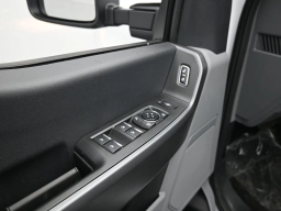 Ford Super Duty F-350 SRW XLT 2WD SuperCab 8' Box 2026