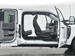 Ford Super Duty F-350 SRW XLT 2WD SuperCab 8' Box 2026