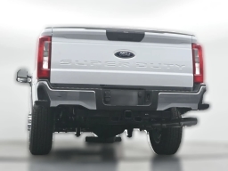 Ford Super Duty F-350 SRW XLT 2WD SuperCab 8' Box 2026