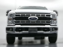 Ford Super Duty F-350 SRW XLT 2WD SuperCab 8' Box 2026