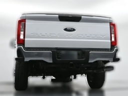 Ford Super Duty F-350 SRW XLT 2WD SuperCab 8' Box 2026
