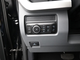 Ford Super Duty F-350 SRW XLT 4WD SuperCab 8' Box 2026