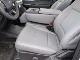 Ford Super Duty F-250 SRW XL 4WD Reg Cab 8' Box 2026