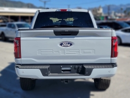 Ford F-150 STX 4WD SuperCrew 5.5' Box 2026