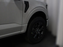 Ford F-150 STX 4WD SuperCrew 5.5' Box 2026