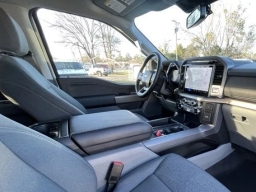 Ford F-150 XLT 2WD SuperCrew 5.5' Box 2025