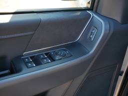 Ford F-150 XLT 4WD SuperCrew 5.5' Box 2025