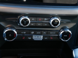Ford F-150 XLT 4WD SuperCrew 5.5' Box 2025