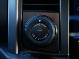 Ford F-150 XLT 4WD SuperCrew 5.5' Box 2025