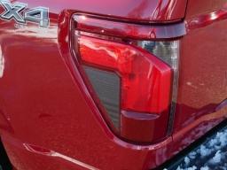 Ford F-150 XLT 4WD SuperCrew 5.5' Box 2025