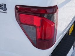 Ford F-150 XLT 4WD SuperCrew 5.5' Box 2025