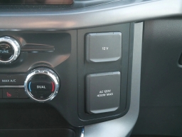 Ford F-150 XLT 4WD SuperCrew 5.5' Box 2025