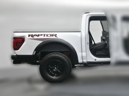 Ford F-150 Raptor 4WD SuperCrew 5.5' Box 2026
