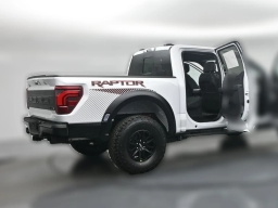 Ford F-150 Raptor 4WD SuperCrew 5.5' Box 2026