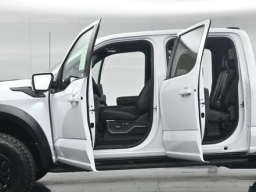 Ford F-150 Raptor 4WD SuperCrew 5.5' Box 2026