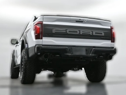 Ford F-150 Raptor 4WD SuperCrew 5.5' Box 2026