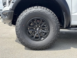 Ford F-150 Raptor 4WD SuperCrew 5.5' Box 2026