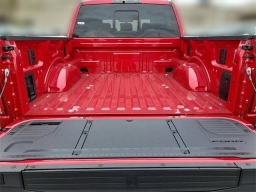 Ford F-150 Raptor 4WD SuperCrew 5.5' Box 2025