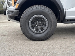 Ford F-150 Raptor 4WD SuperCrew 5.5' Box 2025