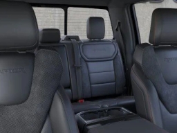 Ford F-150 Raptor 4WD SuperCrew 5.5' Box 2026