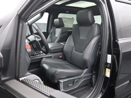 Ford F-150 Raptor 4WD SuperCrew 5.5' Box 2026