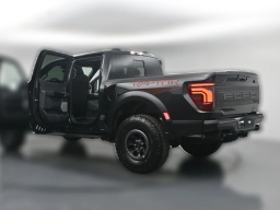Ford F-150 Raptor 4WD SuperCrew 5.5' Box 2026