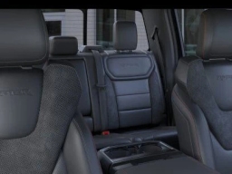 Ford F-150 Raptor 4WD SuperCrew 5.5' Box 2026