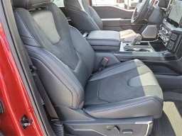 Ford F-150 Raptor 4WD SuperCrew 5.5' Box 2025