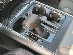 Ford F-150 Raptor 4WD SuperCrew 5.5' Box 2025