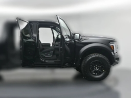 Ford F-150 Raptor 4WD SuperCrew 5.5' Box 2026