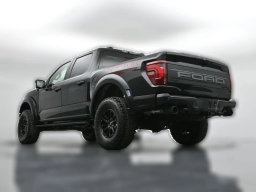 Ford F-150 Raptor 4WD SuperCrew 5.5' Box 2026