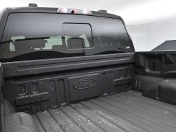 Ford F-150 Raptor 4WD SuperCrew 5.5' Box 2026