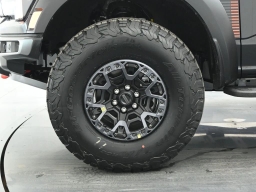 Ford F-150 Raptor 4WD SuperCrew 5.5' Box 2026