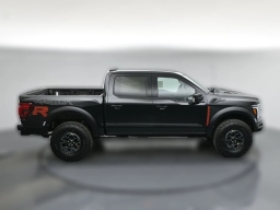 Ford F-150 Raptor 4WD SuperCrew 5.5' Box 2026