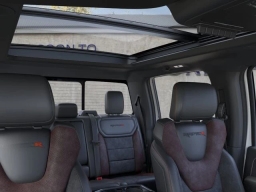 Ford F-150 Raptor 4WD SuperCrew 5.5' Box 2026