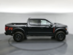 Ford F-150 Raptor 4WD SuperCrew 5.5' Box 2026