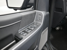 Ford F-150 XLT 4WD SuperCrew 5.5' Box 2025