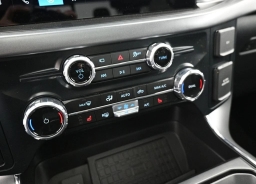 Ford F-150 XLT 4WD SuperCrew 5.5' Box 2025