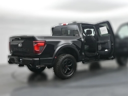 Ford F-150 XLT 4WD SuperCrew 5.5' Box 2025