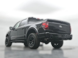 Ford F-150 XLT 4WD SuperCrew 5.5' Box 2025
