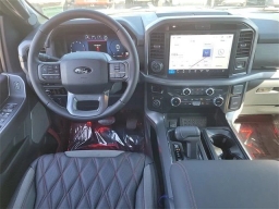 Ford F-150 XLT 4WD SuperCrew 5.5' Box 2025