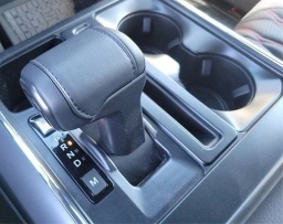 Ford F-150 XLT 4WD SuperCrew 5.5' Box 2025