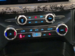 Ford F-150 XLT 4WD SuperCrew 5.5' Box 2025