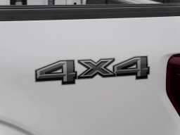 Ford F-150 XLT 4WD SuperCrew 5.5' Box 2025