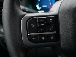 Ford F-150 XLT 4WD SuperCrew 5.5' Box 2025