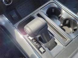 Ford F-150 XLT 4WD SuperCrew 5.5' Box 2025